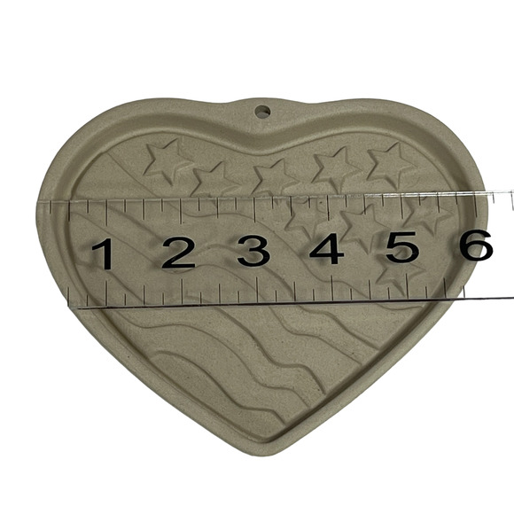 Pampered Chef Patriotic Heart Cookie Mold Final In Series Stoneware 2005 - Picture 5 of 7